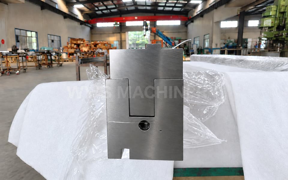 Pneumatic Hemming Die for High-Precision Sheet Metal Flattening