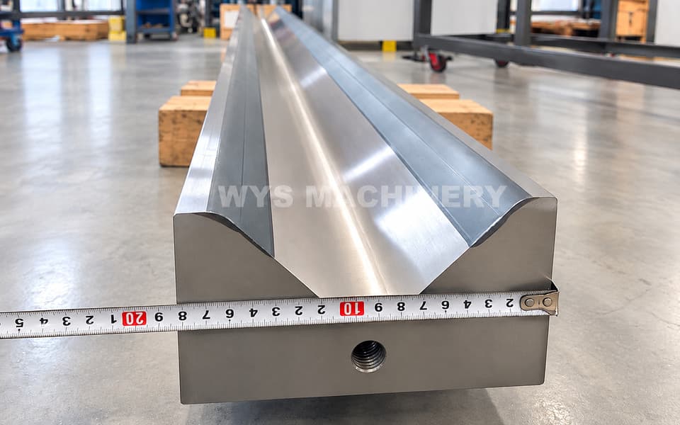 V160 Laser-Hardened Die for Heavy Plate Bending